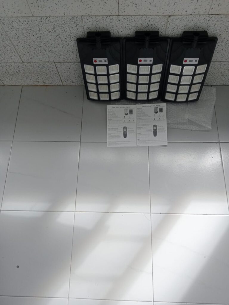 Kunde mit SolarMax Lampe